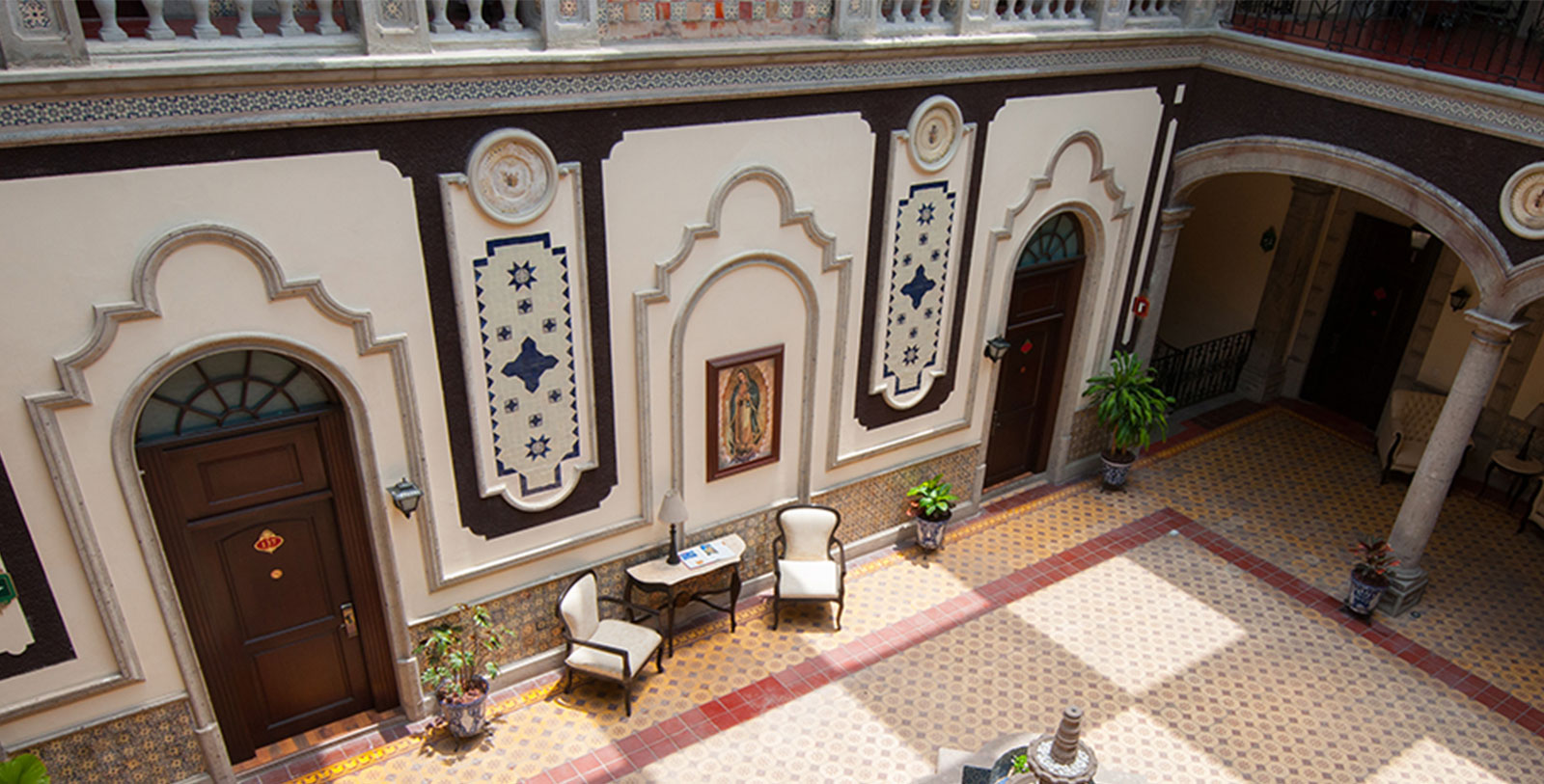 Explore the Plaza de Armas and its many cultural attractions.