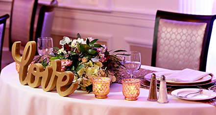 Weddings:
The Queensbury Hotel
in Glens Falls