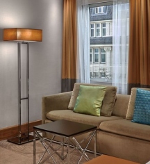 Reichshof Hamburg, Curio Collection by Hilton
in Hamburg
