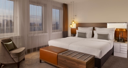 Accommodations:
Reichshof Hamburg, Curio Collection by Hilton
in Hamburg
