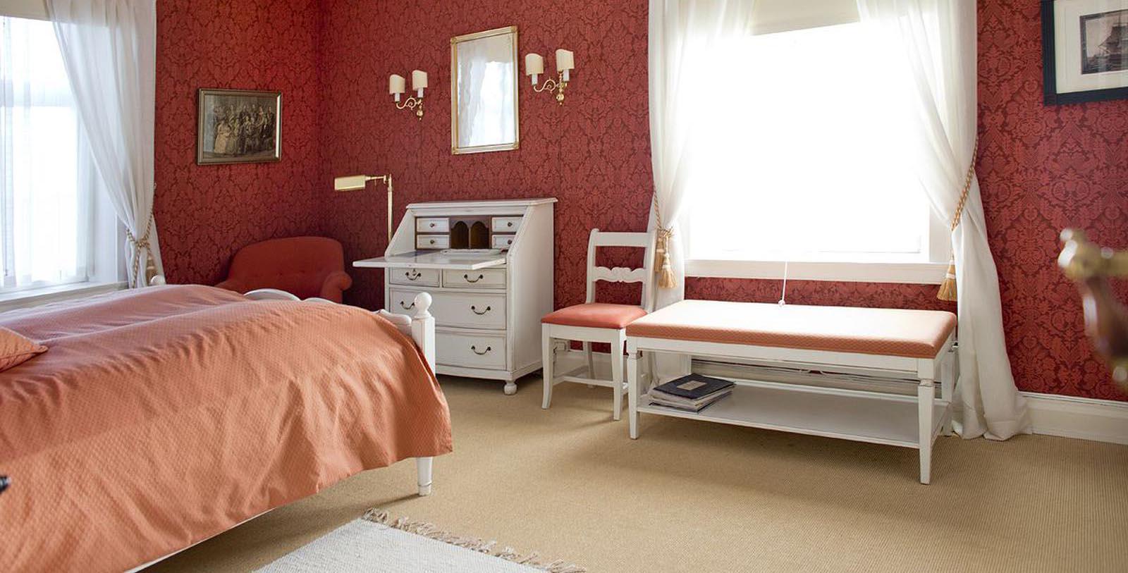 Image of Guestroom Interior Høyevarde Fyrhotell, 1700, Member of Historic Hotels Worldwide, in Havik, Norway, Location