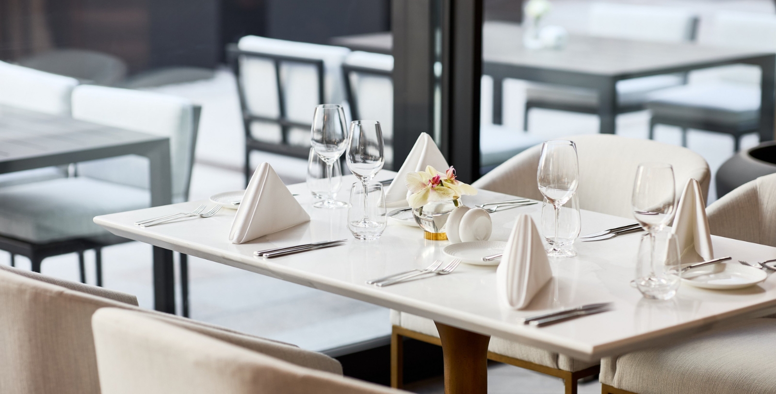 Take afternoon tea at Lilja, the hotel’s fine dining destination that combines regional inspiration with classic French technique.