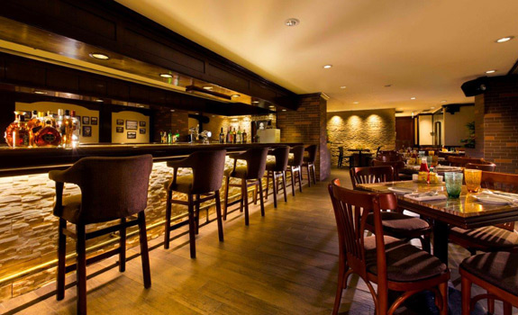 Regal Oriental Hotel
- Dining