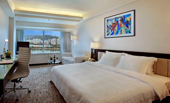 Regal Riverside Hotel
- Accommodations