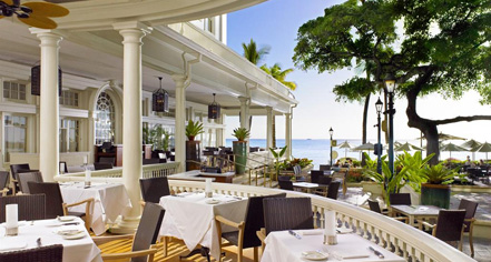 Dining at
Moana Surfrider, A Westin Resort & Spa
in Honolulu