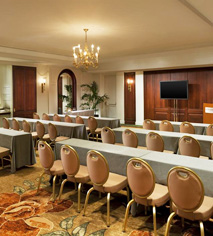 Meetings at
Moana Surfrider, A Westin Resort & Spa
in Honolulu