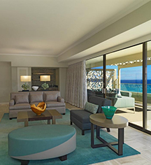 Moana Surfrider, A Westin Resort & Spa
in Honolulu