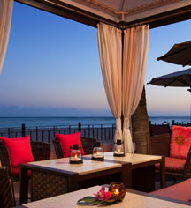 Dining at
The Royal Hawaiian, A Luxury Collection Resort
in Honolulu