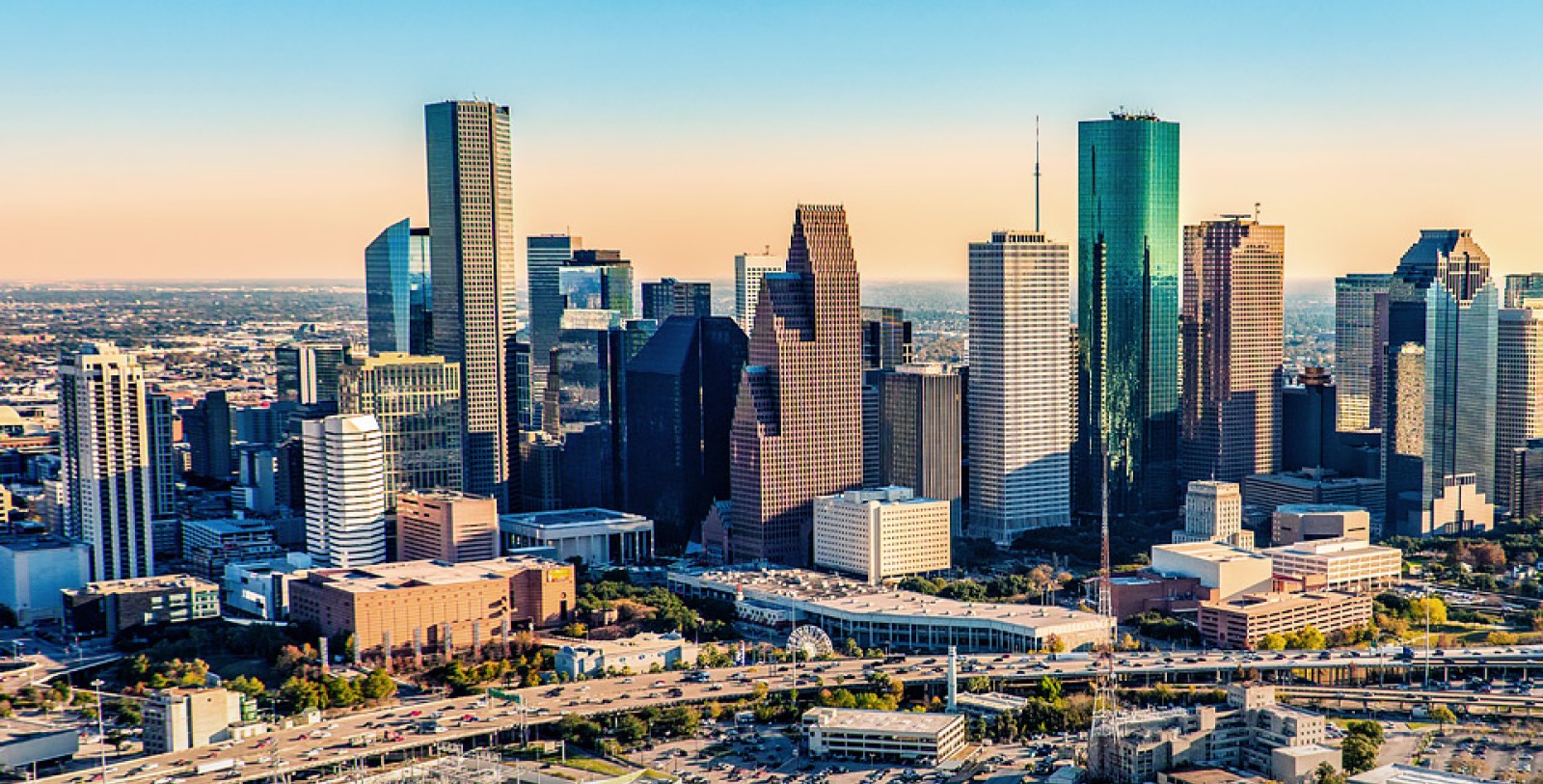 Explore Sam Houston Park, the Museum of Fine Arts, the Downtown Aquarium, and the Houston Theater District several blocks away.