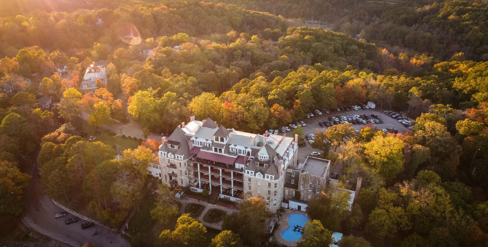 Explore Beaver Lake, the Eureka Springs Historic District, and restored Victorian shops just moments away from the Grand Ol’ Lady of the Ozarks.