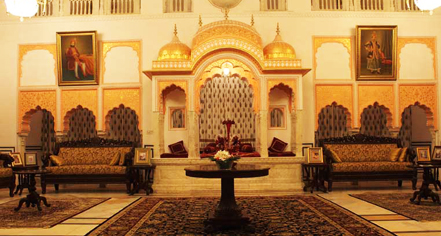 Meetings at
Alsisar Mahal
in Jhunjhunu