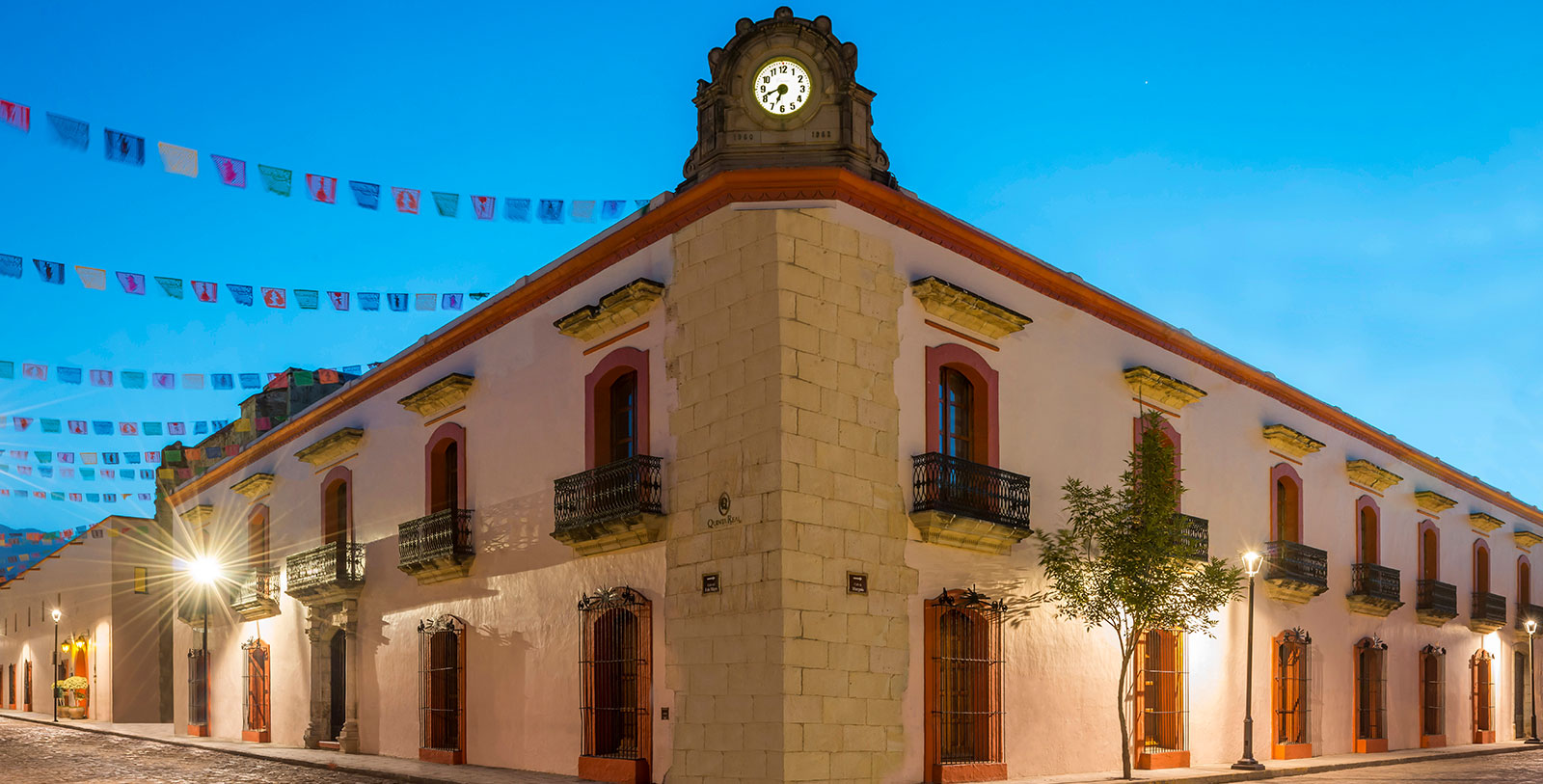 Experience the Contemporary Art Museum, the Zócalo Oaxaca, and the Jardín Etonbotánico de Oaxaca nearby.