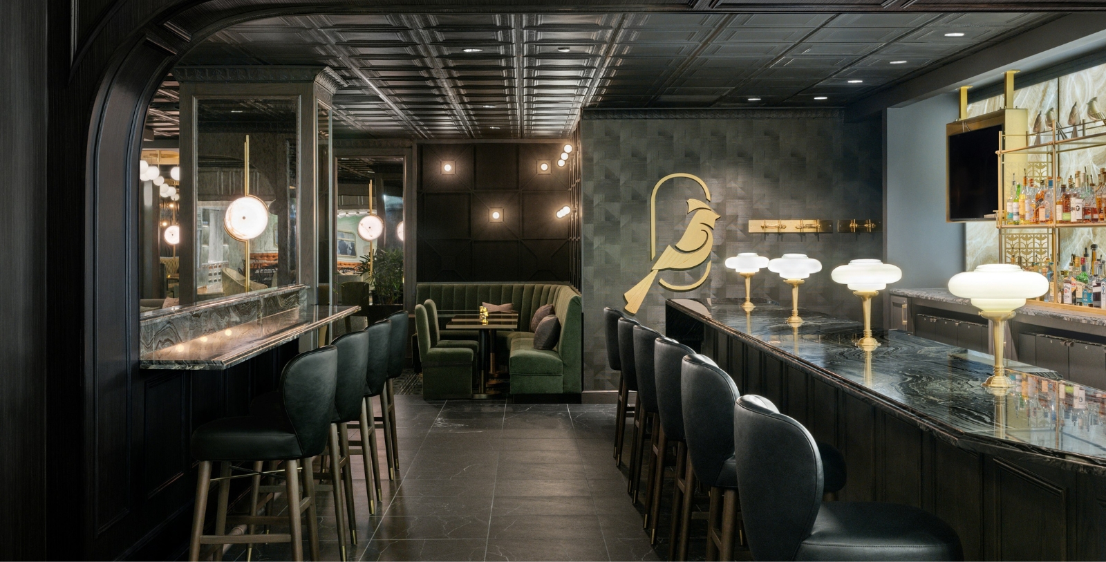 Discover the travel-inspired design at Omni Severin’s Bar Cardinale.