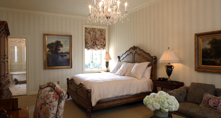 Accommodations:
OHEKA CASTLE
in Huntington