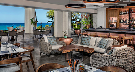 Dining at
Mauna Kea Beach Hotel
in Kohala Coast