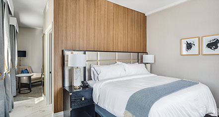 Accommodations:
The Sire Hotel Lexington, Tapestry Collection by Hilton
in Lexington