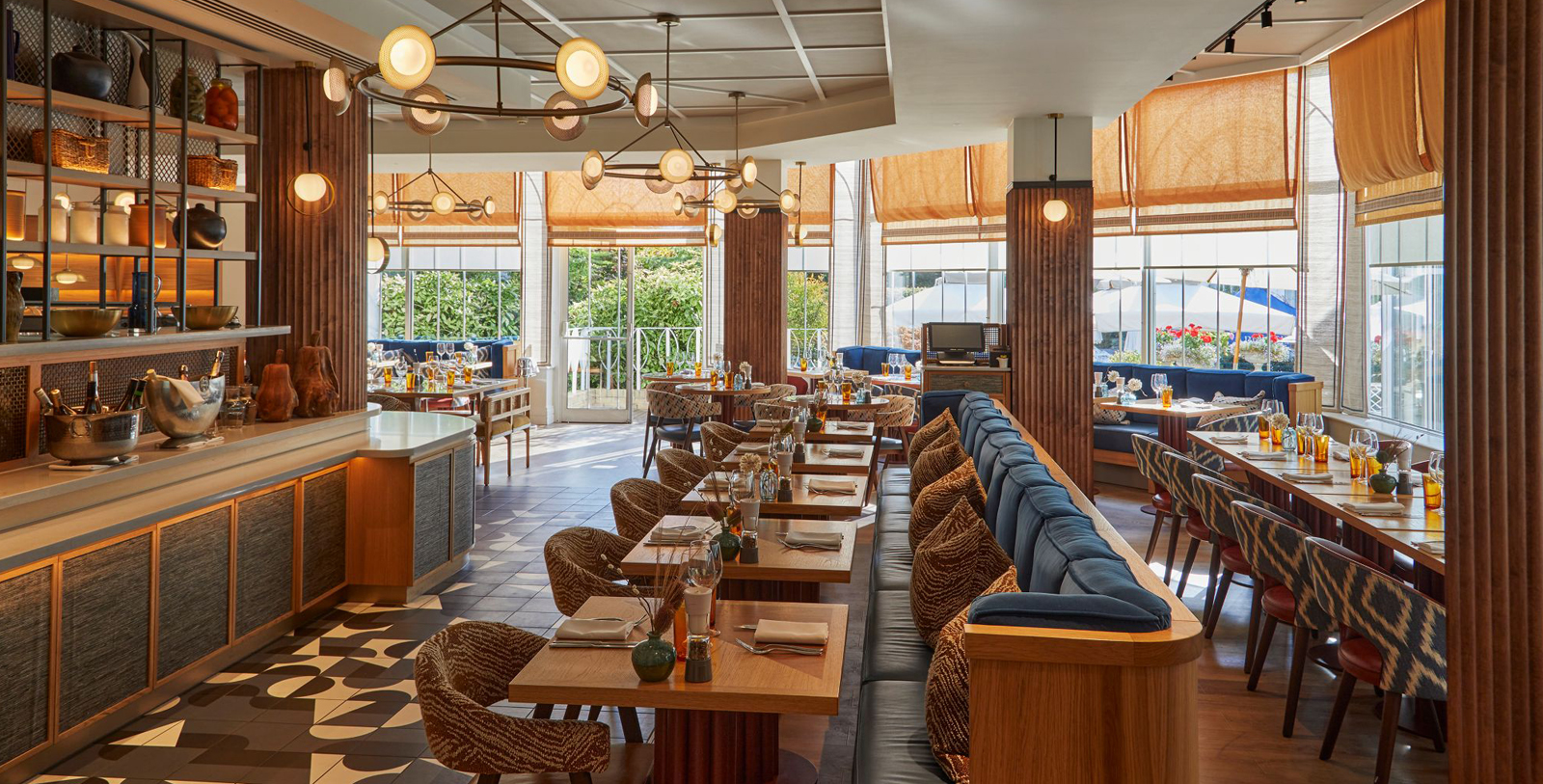 Head into London to savor the delicious cuisine of London’s most historic pubs.