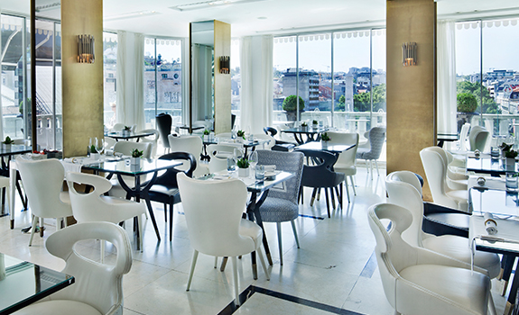 Dining at Altis Avenida Hotel