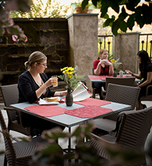 Dining at
Lancaster Arts Hotel
in Lancaster
