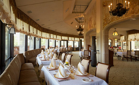 Citadel Inn Hotel & Resort
- Dining