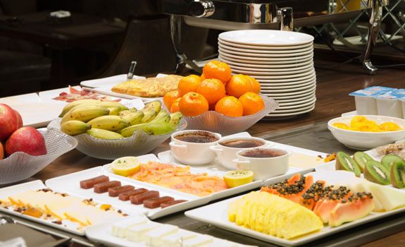 Hotel Claridge
- Dining