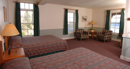 Accommodations:
Crater Lake Lodge
in White City