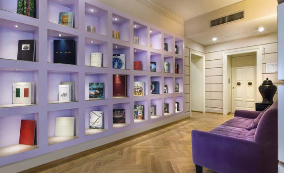 TownHouse Galleria
- Activities