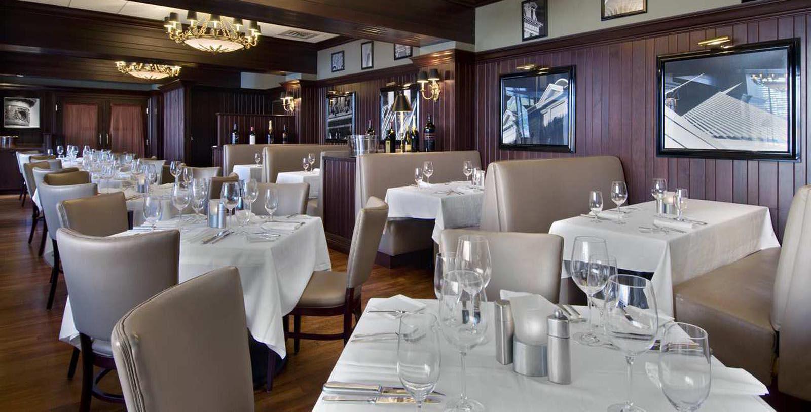 Image of Milwaukee Chophouse restaurant Hilton Milwaukee City Center, 1928, Member of Historic Hotels of America, in Milwaukee, Wisconsin, Taste