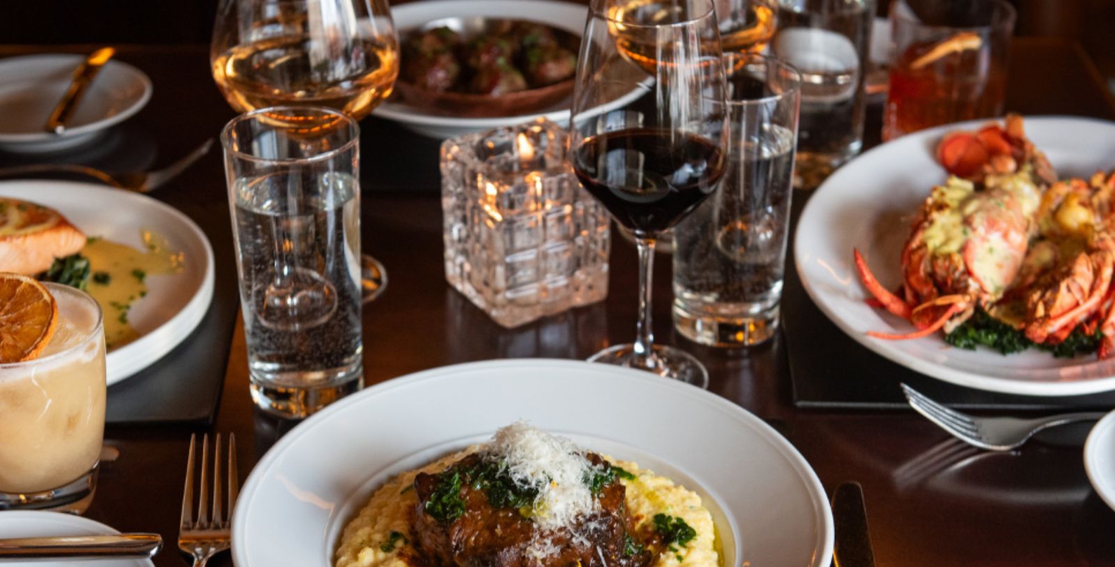 Taste iconic Wisconsin delicacies with hotel dining.
