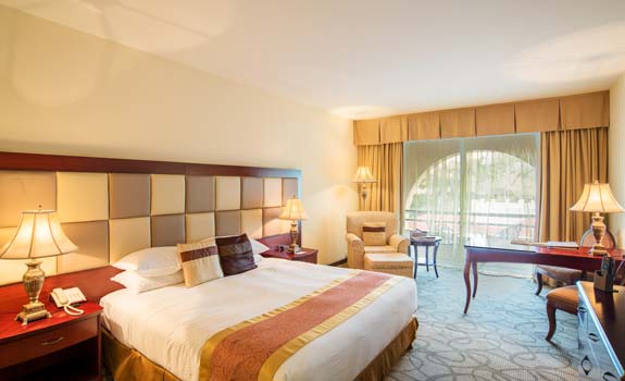 Grand Hotel Excelsior
- Accommodations