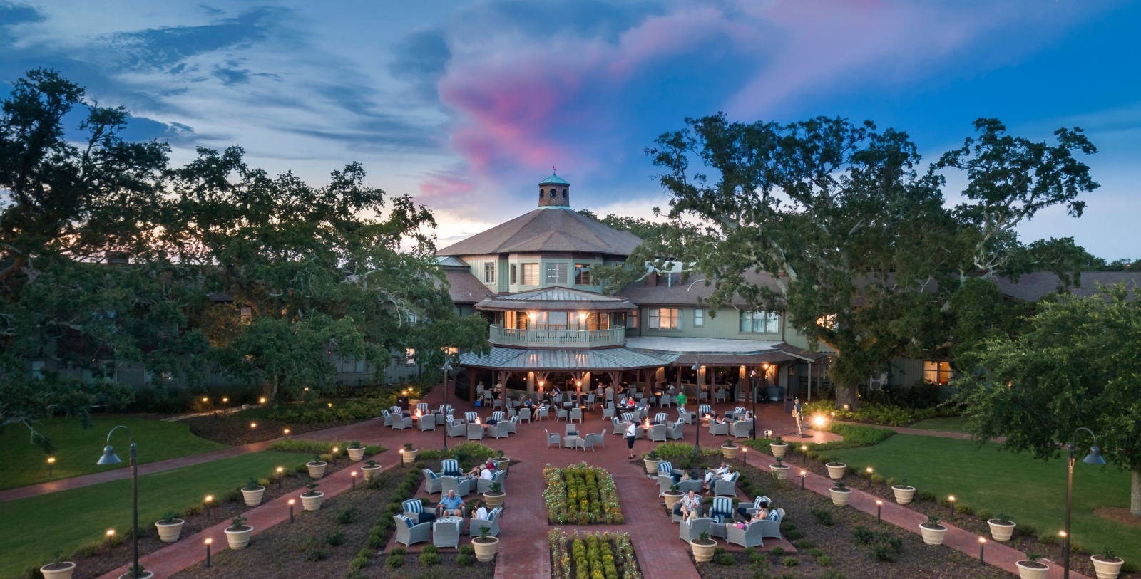 Image of hotel exterior Grand Hotel Golf Resort & Spa, 1847, Member of Historic Hotels of America, in Point Clear, Alabama, Overview