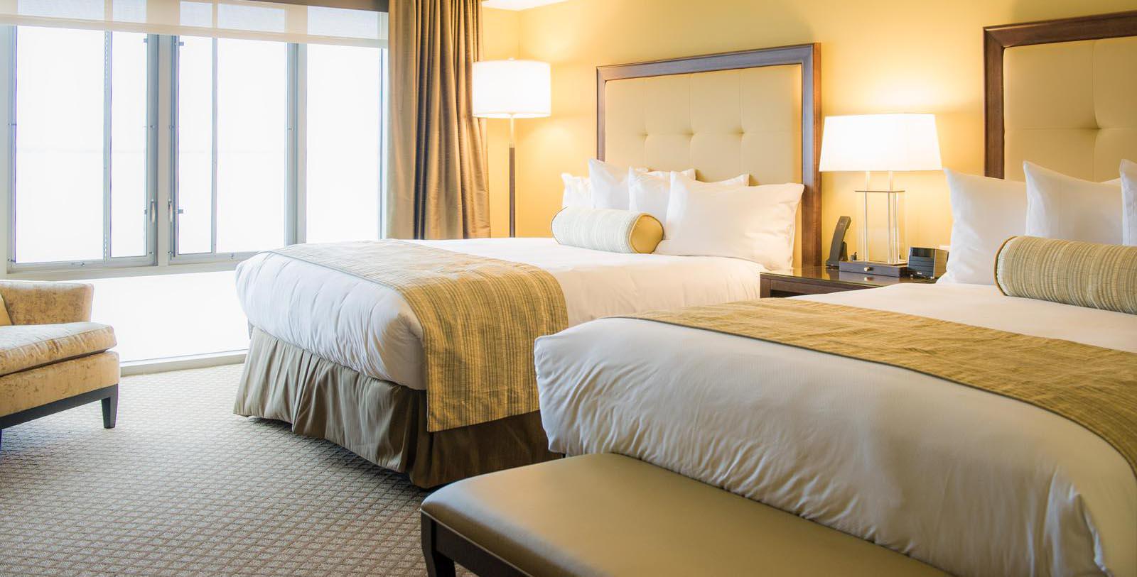 Image of Guestroom Interior The Edgewater, 1948, Member of Historic Hotels of America, in Madison, Wisconsin, Location