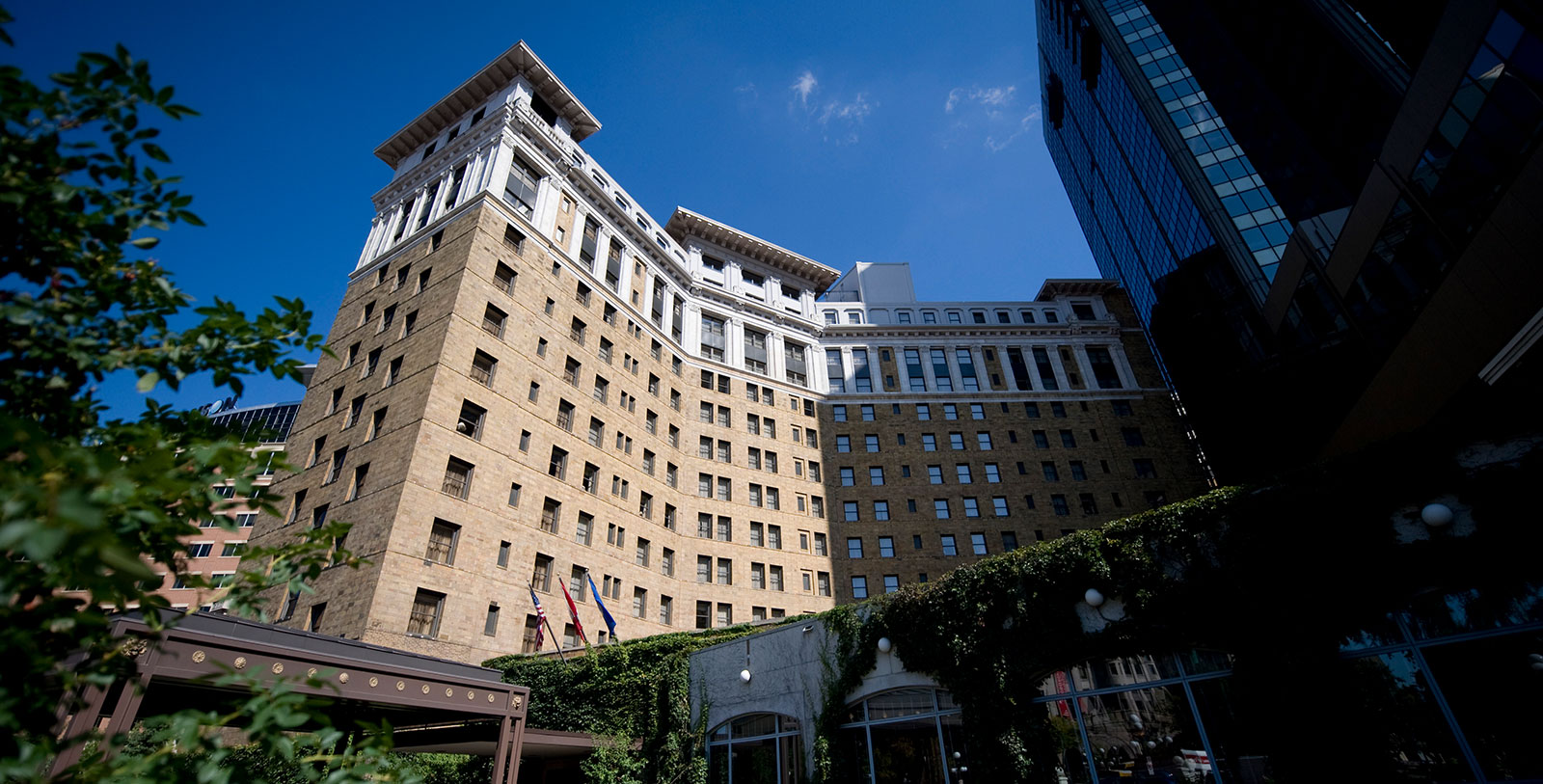 Image of Hotel Exterior The Saint Paul Hotel, 1910, Member of Historic Hotels of America, in St. Paul, Minnesota, Special Offers, Discounted Rates, Families, Romantic Escape, Honeymoons, Anniversaries, Reunions