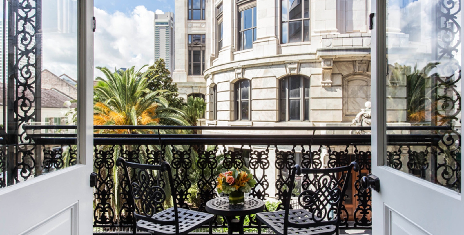 Discover Bourbon Street, Preservation Hall, the Audubon Aquarium of the Americas, St. Louis Cathedral, and Jackson Square moments away.