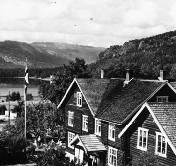 Historical Exterior of Straand Hotel