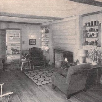 Historical Image of Pumpkin Room, Publick House Historic Inn, 1771, Member of Historic Hotels of America, in Sturbridge, Massachusetts.