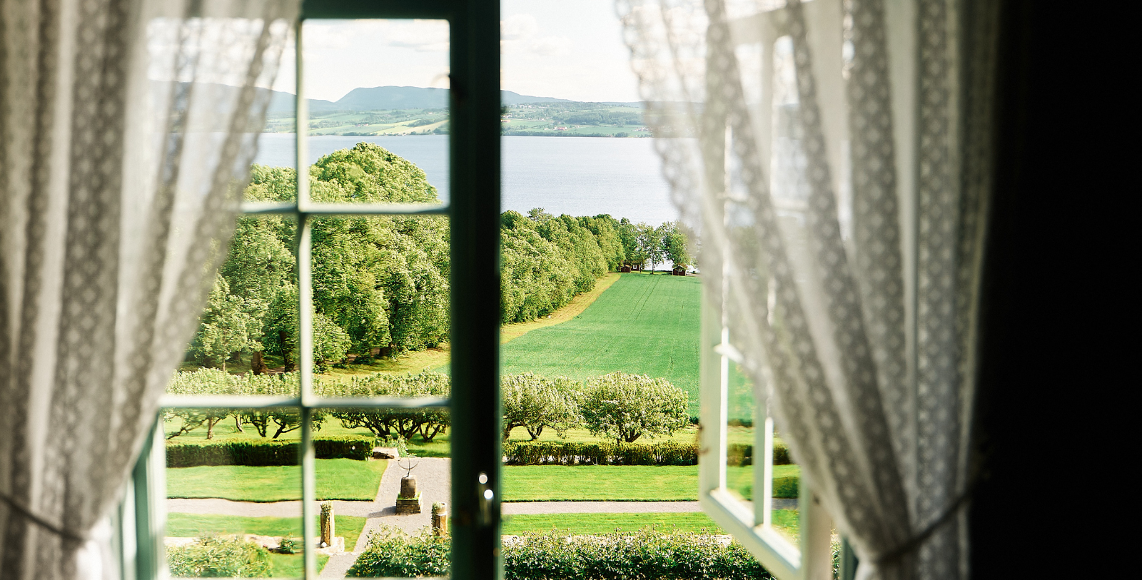 Get whisked away to the Norwegian countryside for a peaceful and relaxing retreat at Hoel Gård.