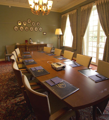 Meetings at
Losby Gods
in Finstadjordet