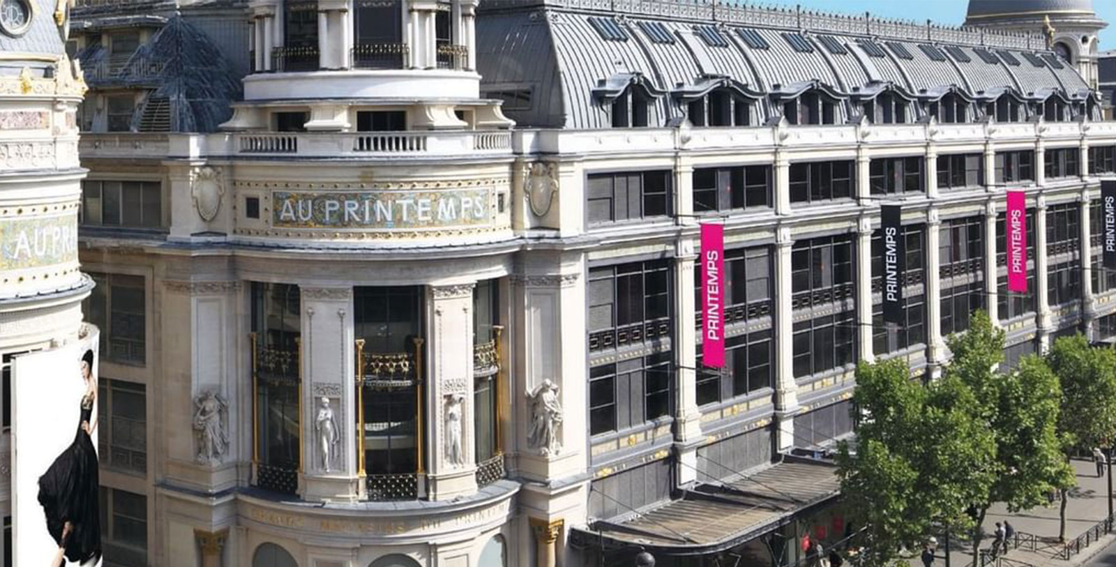 Explore the nearby Au Printemps, a luxury department store dating to the 19th century.