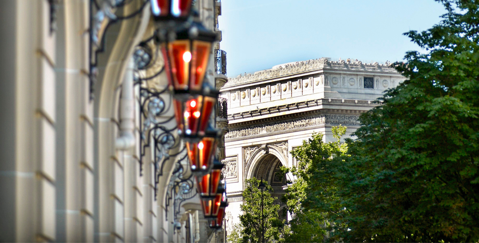 Explore the bustling 8th arrondissement, the chic and storied neighborhood home to Le Royal Monceau - Raffles Paris, as well as must-see sites like the Avenue des Champs-Élysées and one-third of the Arc de Triomphe.
