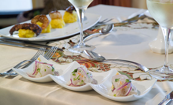 El Panama Hotel
- Dining