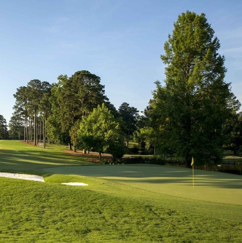 Image of Golf Course Green, Williamsburg Lodge, Autograph Collection, and Colonial Houses, 1750, Member of Historic Hotels of America, in Williamsburg, Virginia.