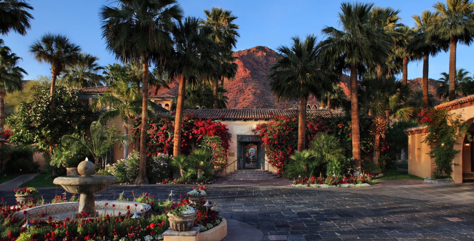 Image of Entrance to Royal Palms Resort and Spa, 1948, Member of Historic Hotels of America, in Phoenix Arizona, Special Offers, Discounted Rates, Families, Romantic Escape, Honeymoons, Anniversaries, Reunions