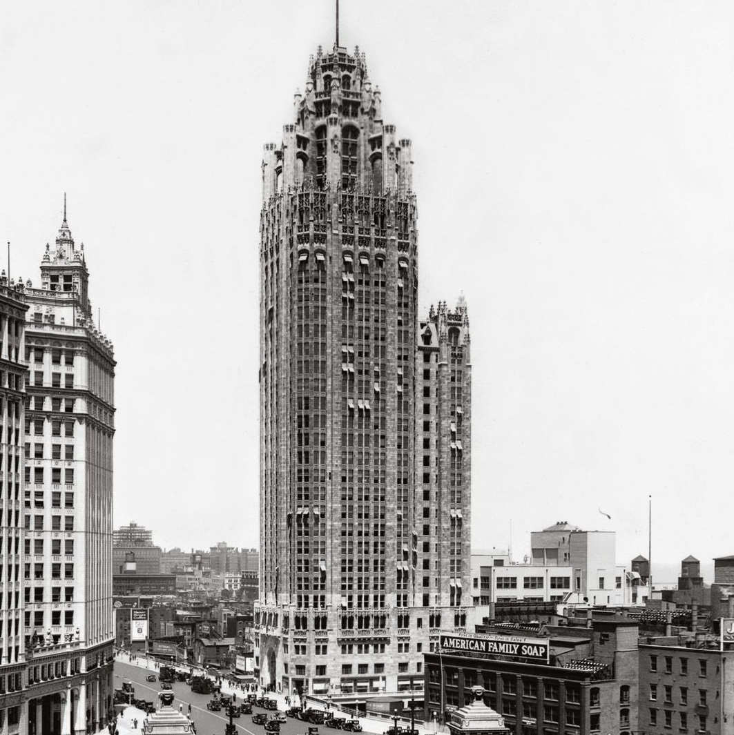 Historical Image Of Tribune Tower, Historic Hotels Of America