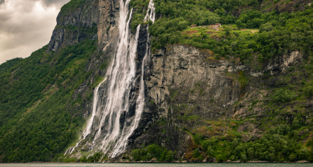 Seven Sisters Waterfall (De Syv Søstrene)