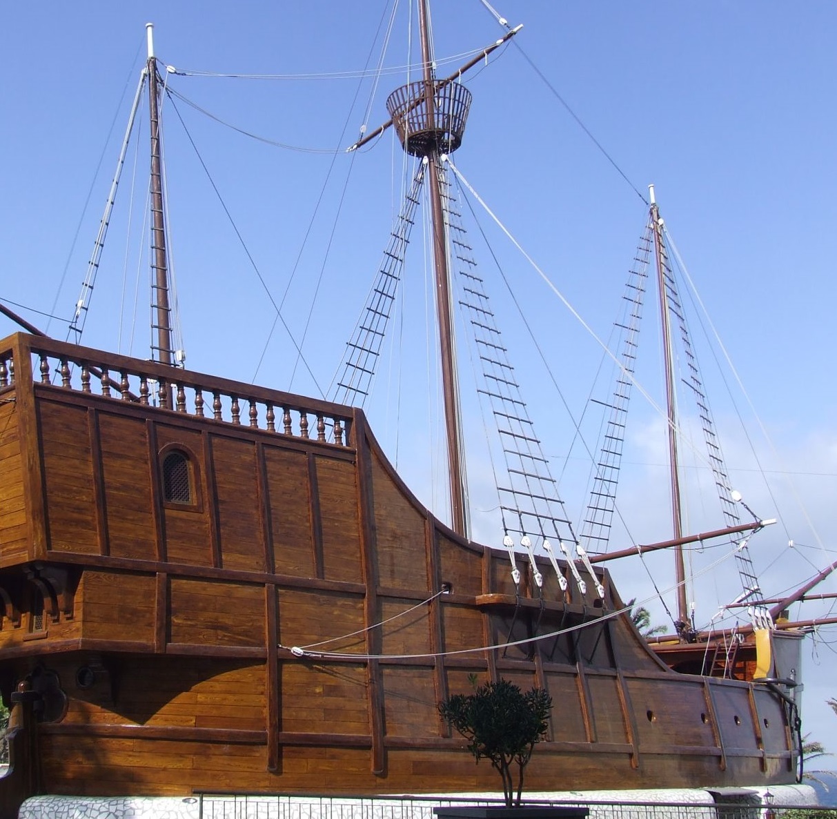 Museo Naval - Barco De La Virgen