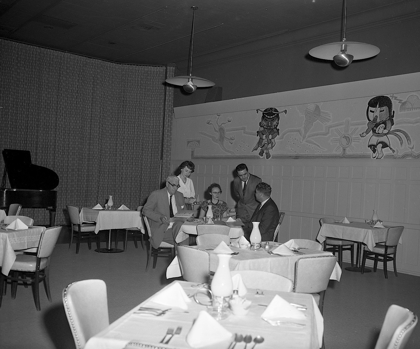 Historical Image of Dining Area, Hassayampa Inn, 1927, Member of Historic Hotels of America, in Prescott, Arizona.