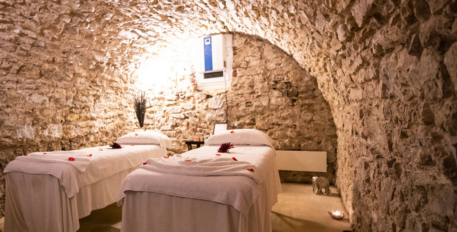 Experience rejuvenating treatments at the hotel’s Wellness Center - based on eastern traditions and influenced by the hotel’s baroque origins.
