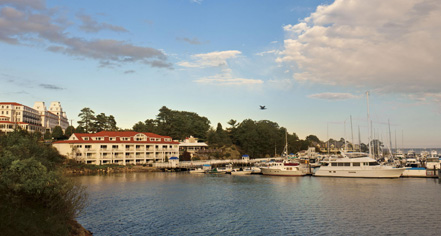 Local Attractions:
Wentworth by the Sea
in New Castle