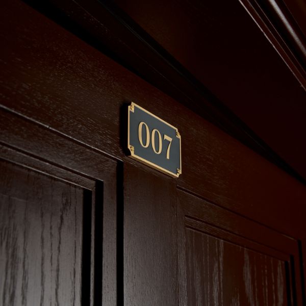 Raffles_London_at_The_OWO.jpg